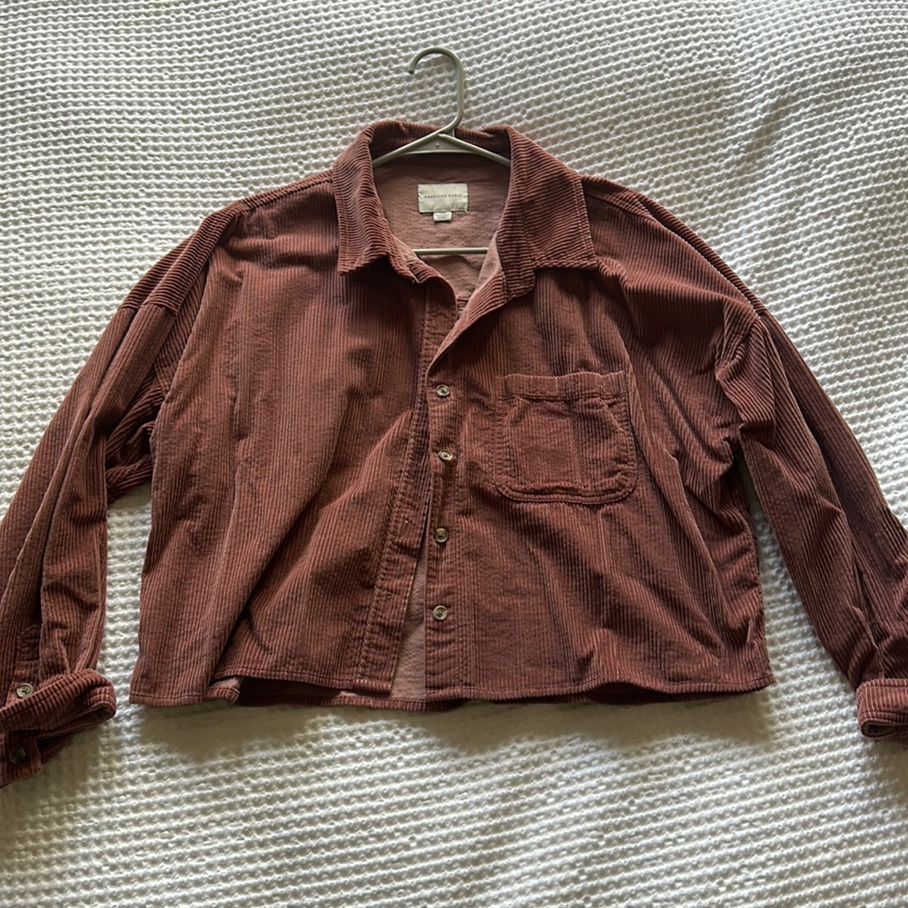 Cropped Corduroy Mauve Button Down in great condition
